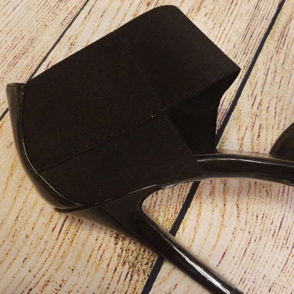 Madden Girl Sz 8 Black Patent Leather Heels - Picture 4 of 8